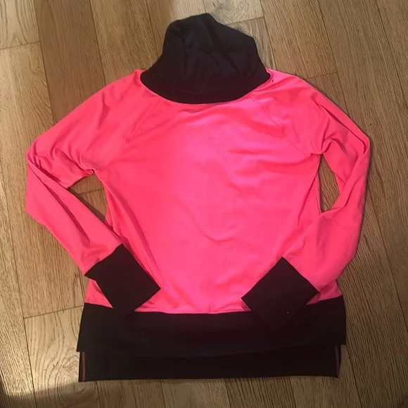 🩷Victoria’s Secret Sport Dri Fit Turtle Neck - Picture 1 of 5